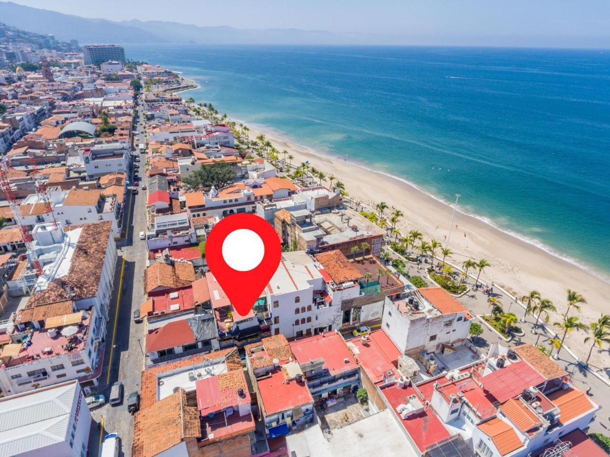 Отель Casa Maria Malecon Пуэрто-Вальярта Экстерьер фото